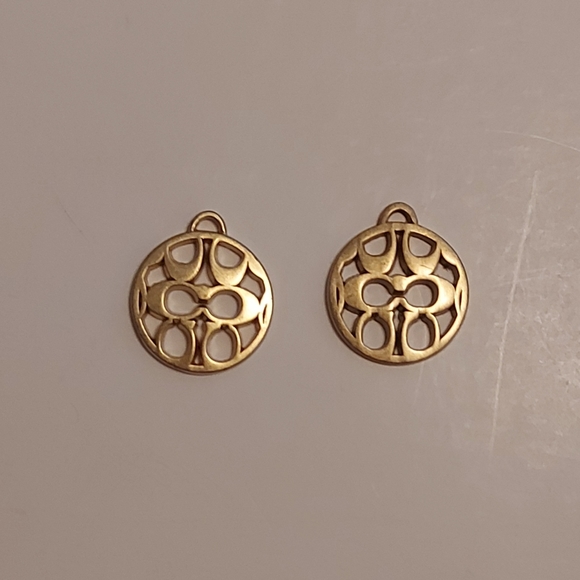 Coach gold charms - Picture 1 of 3